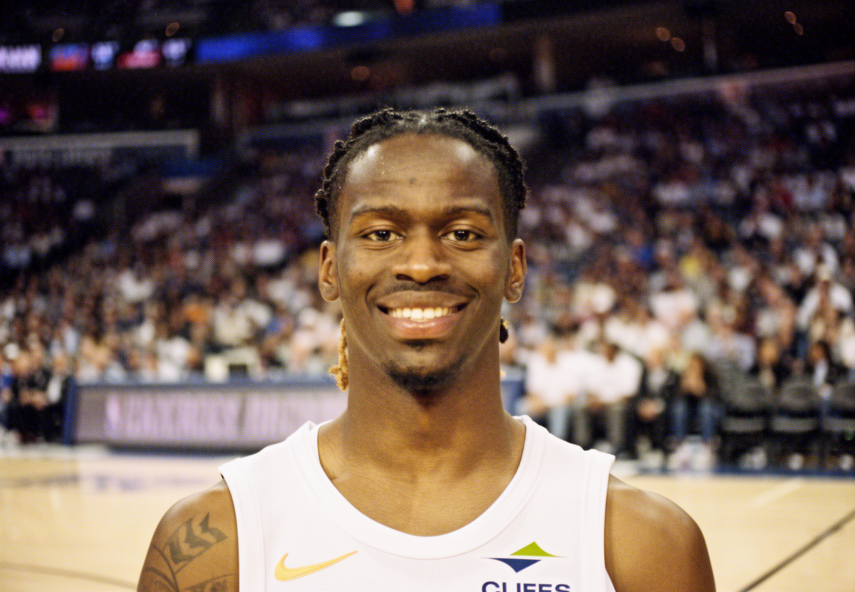 V体育 - V体育 - 深度解析 NBA 合同中的「完全相互选项」：保障性与战略弹性的平衡术